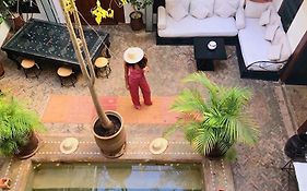 Riad Les Nuits De Marrakech